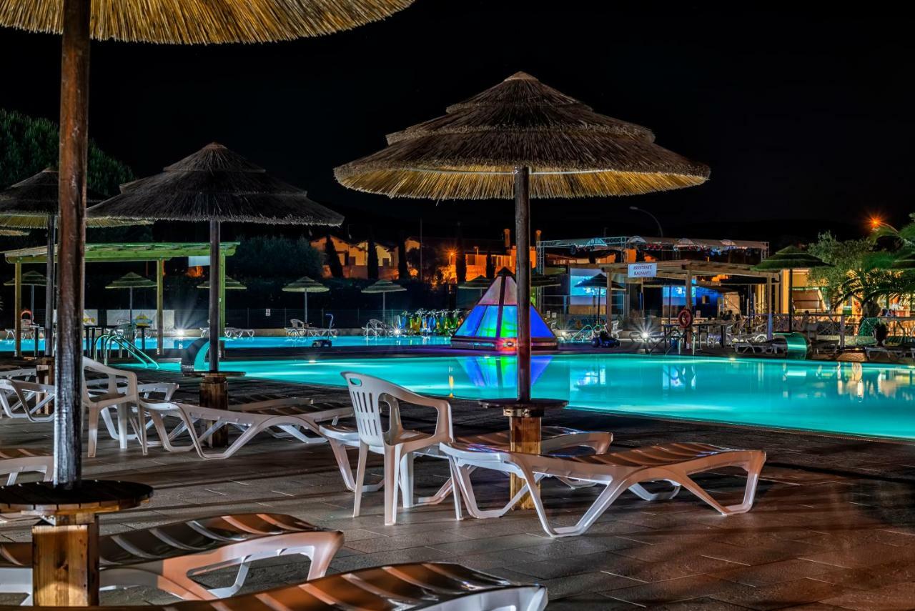 Hotel Il Veliero Follonica Exterior foto